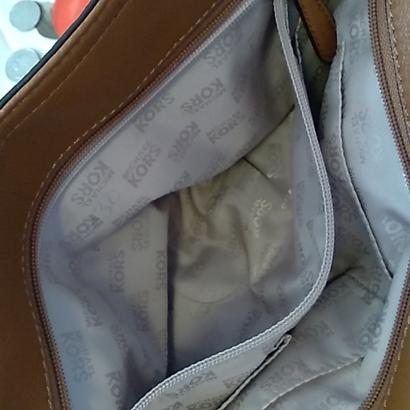 Michael Kors Totebag - Picture 6 of 10